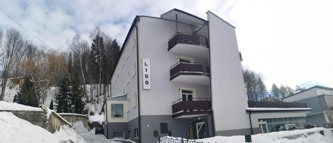 Dom Wczasowy Lido Hotell Krynica-Zdrój Exteriör bild